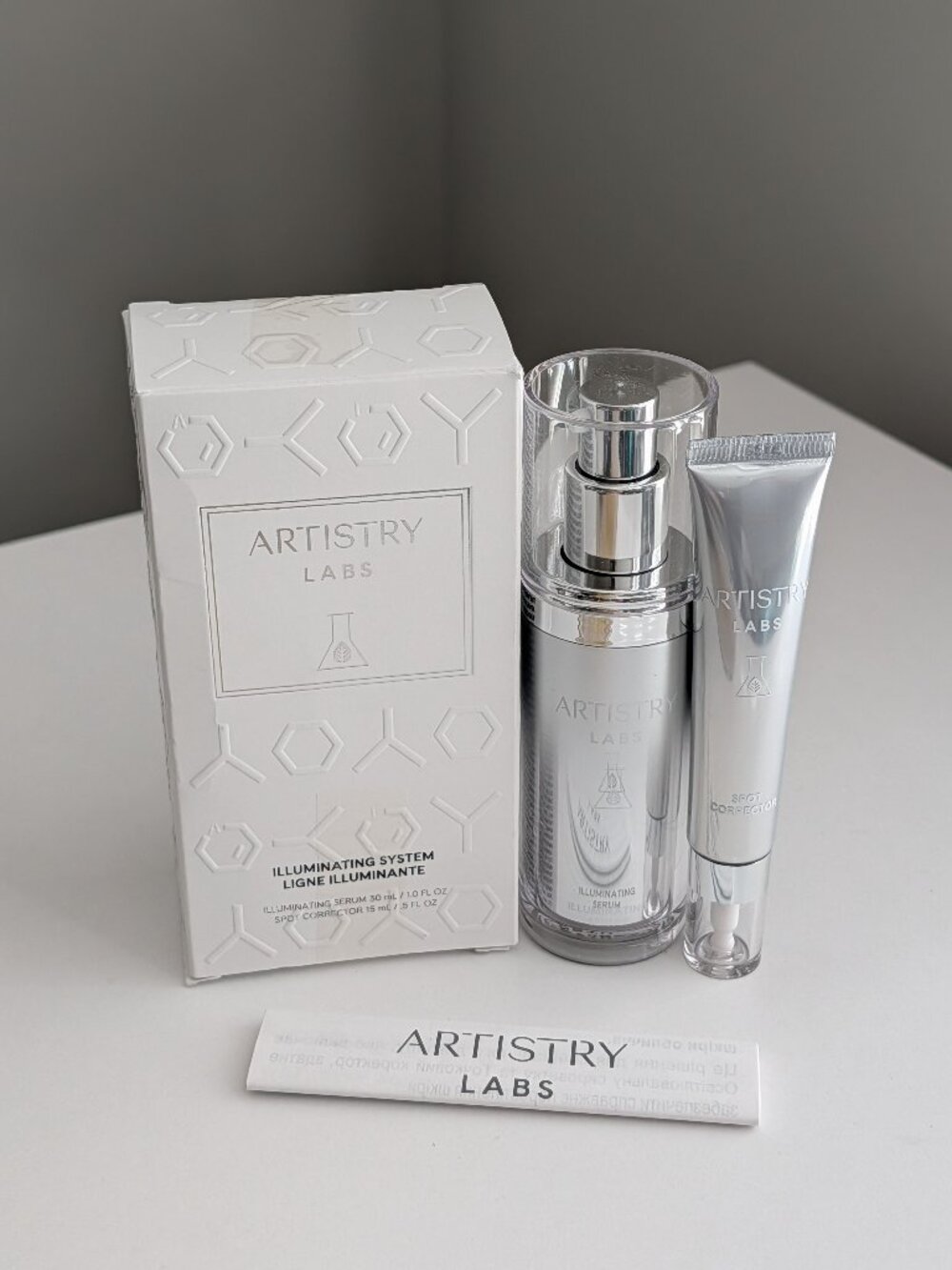 Artistry Labs Illuminating System Serum 1 oz + Spot Corrector .5 oz New with Box - Picture 2 of 5